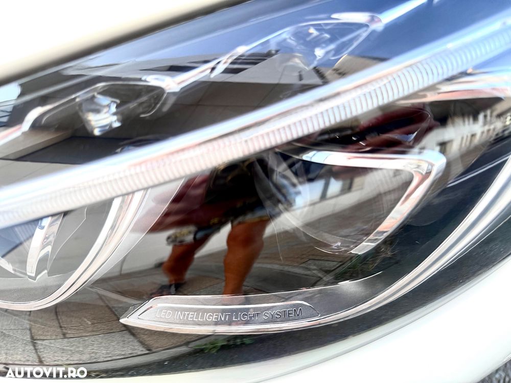 Mercedes-Benz S 63 AMG - 24