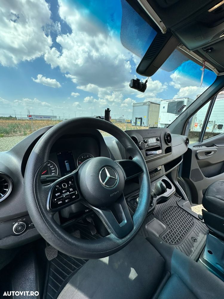 Mercedes-Benz Sprinter - 6