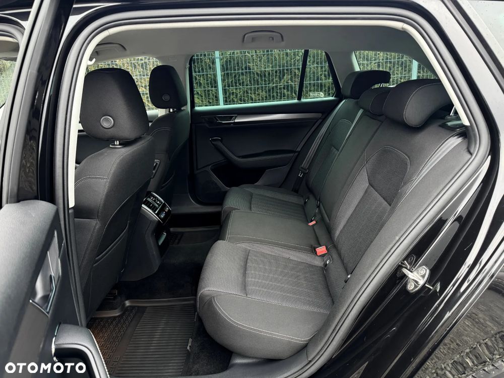 Skoda Superb 1.5 TSI Style DSG - 24