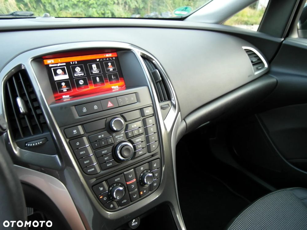 Opel Astra 1.4 Turbo Innovation - 29