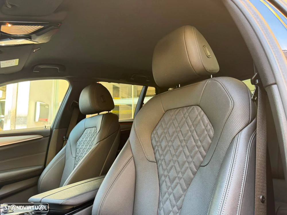 BMW 530 e Pack Desportivo M - 4