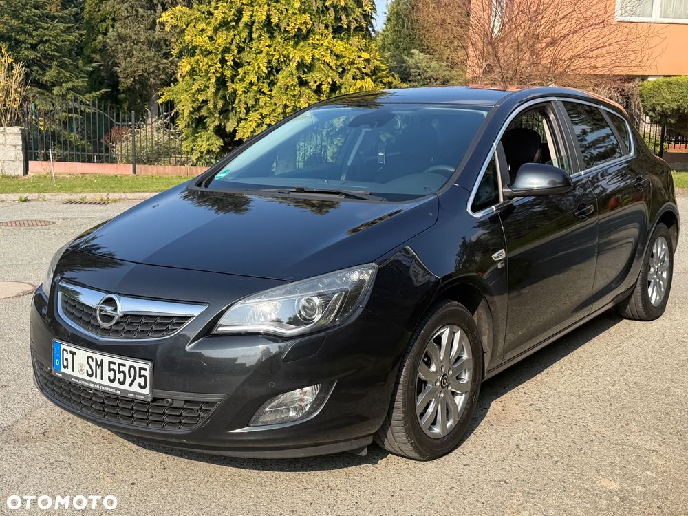 Opel Astra 1.4 Turbo 150 Jahre - 2