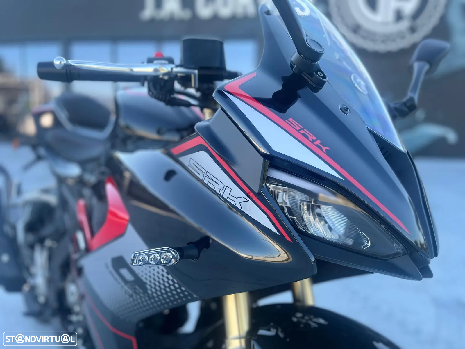 QJ Motor SRK 125R - 6