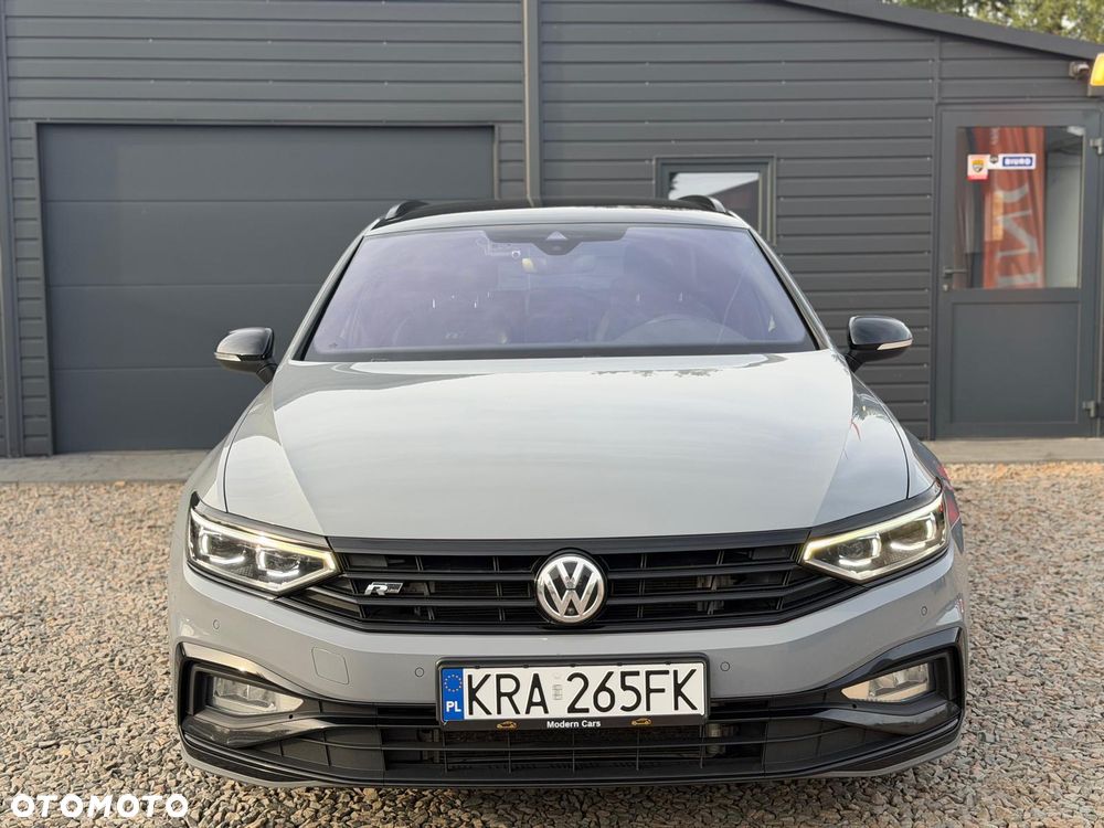 Volkswagen Passat 2.0 TDI SCR 4Motion DSG Elegance - 12