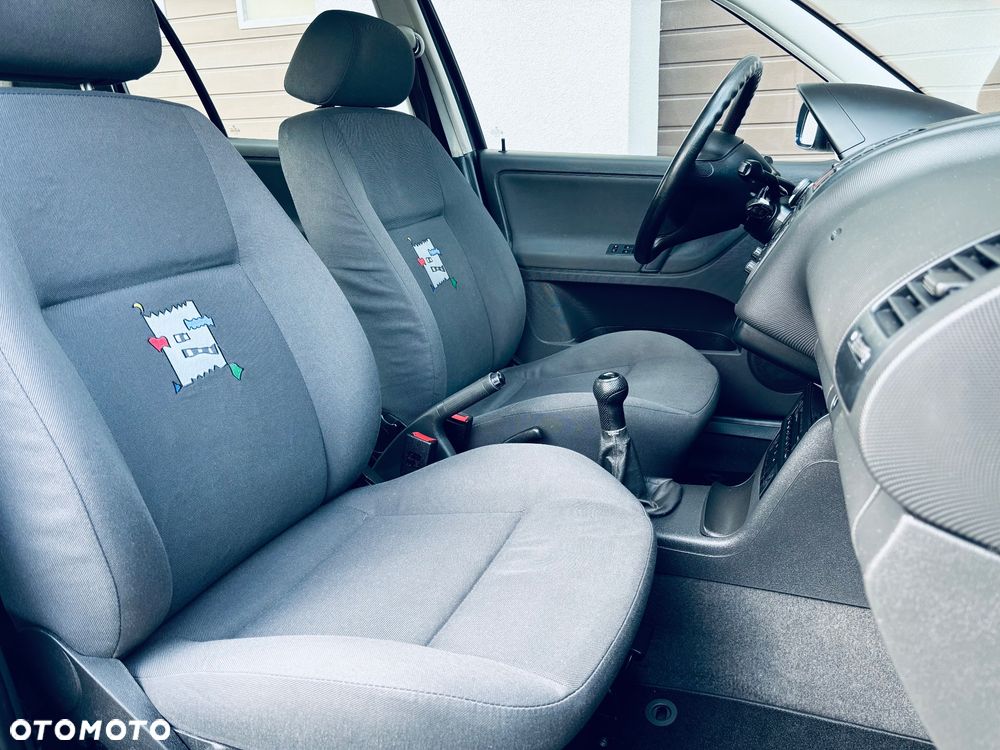 Volkswagen Polo 1.4 Highline - 26