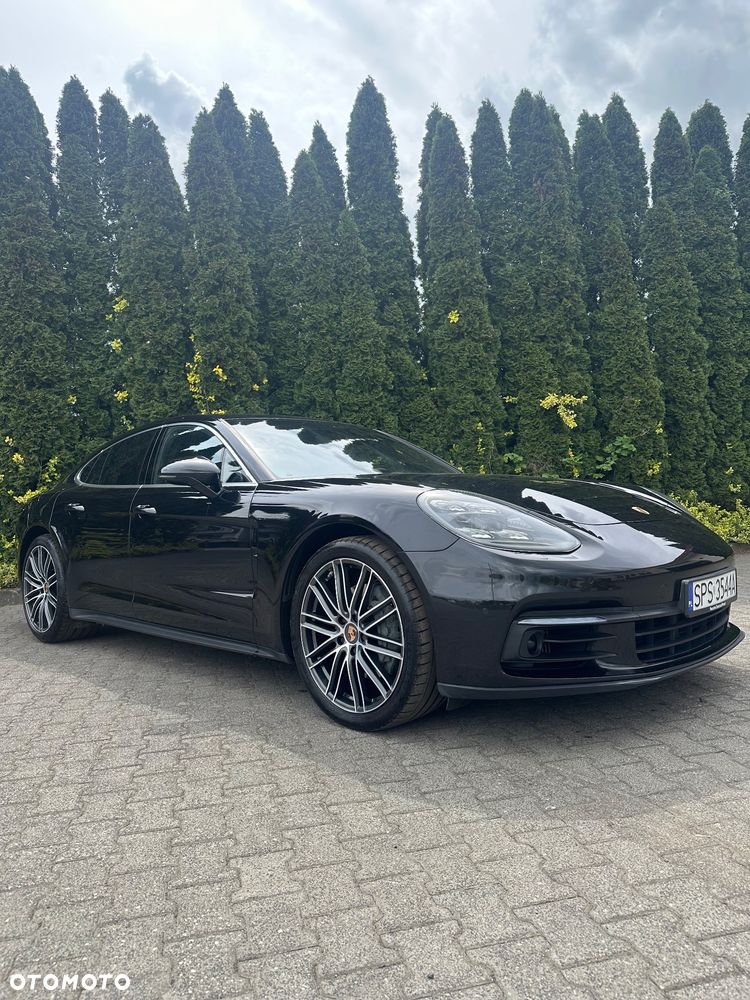 Porsche Panamera 4S - 1