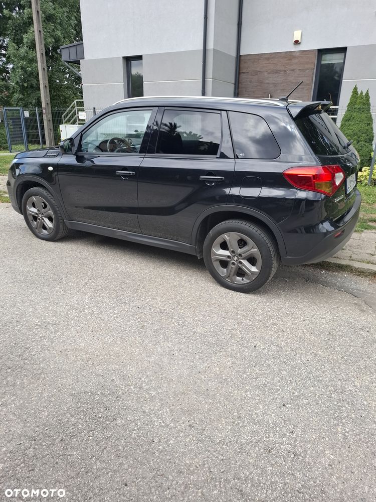 Suzuki Vitara 1.6 Premium 2WD - 16