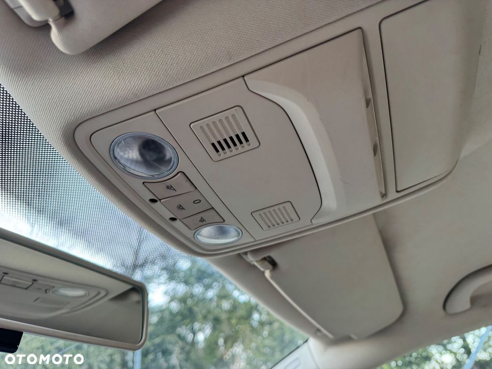 Volkswagen Golf - 21