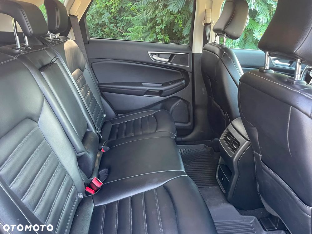 Ford Edge - 12
