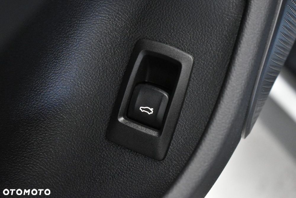 BMW i4 - 9