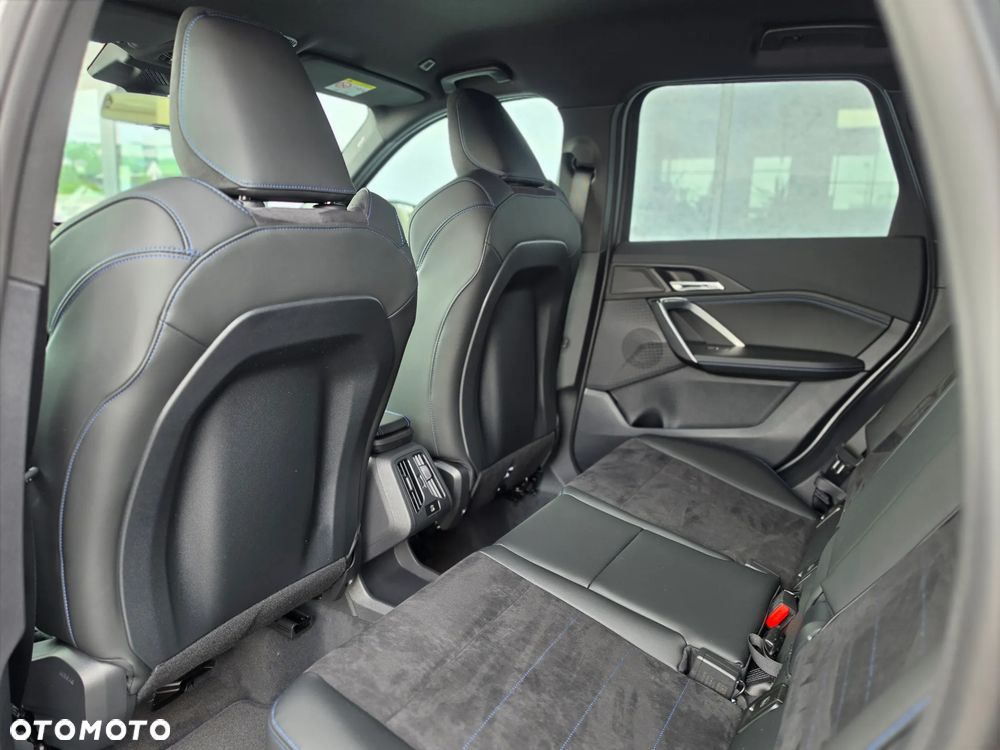 BMW X1 sDrive20i mHEV - 30