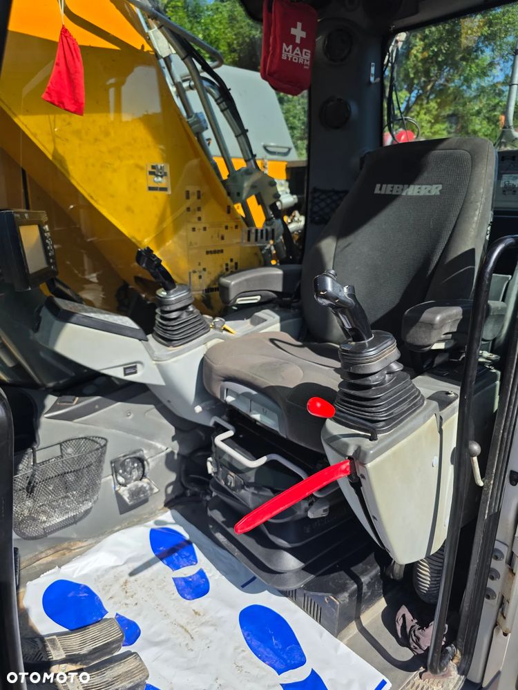 Liebherr R926 Compact Litronic Roto - 11