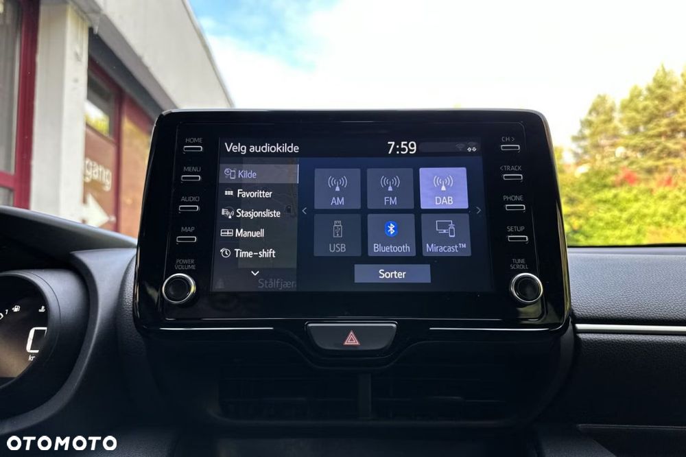 Toyota Yaris Hybrid 1.5 Active - 24