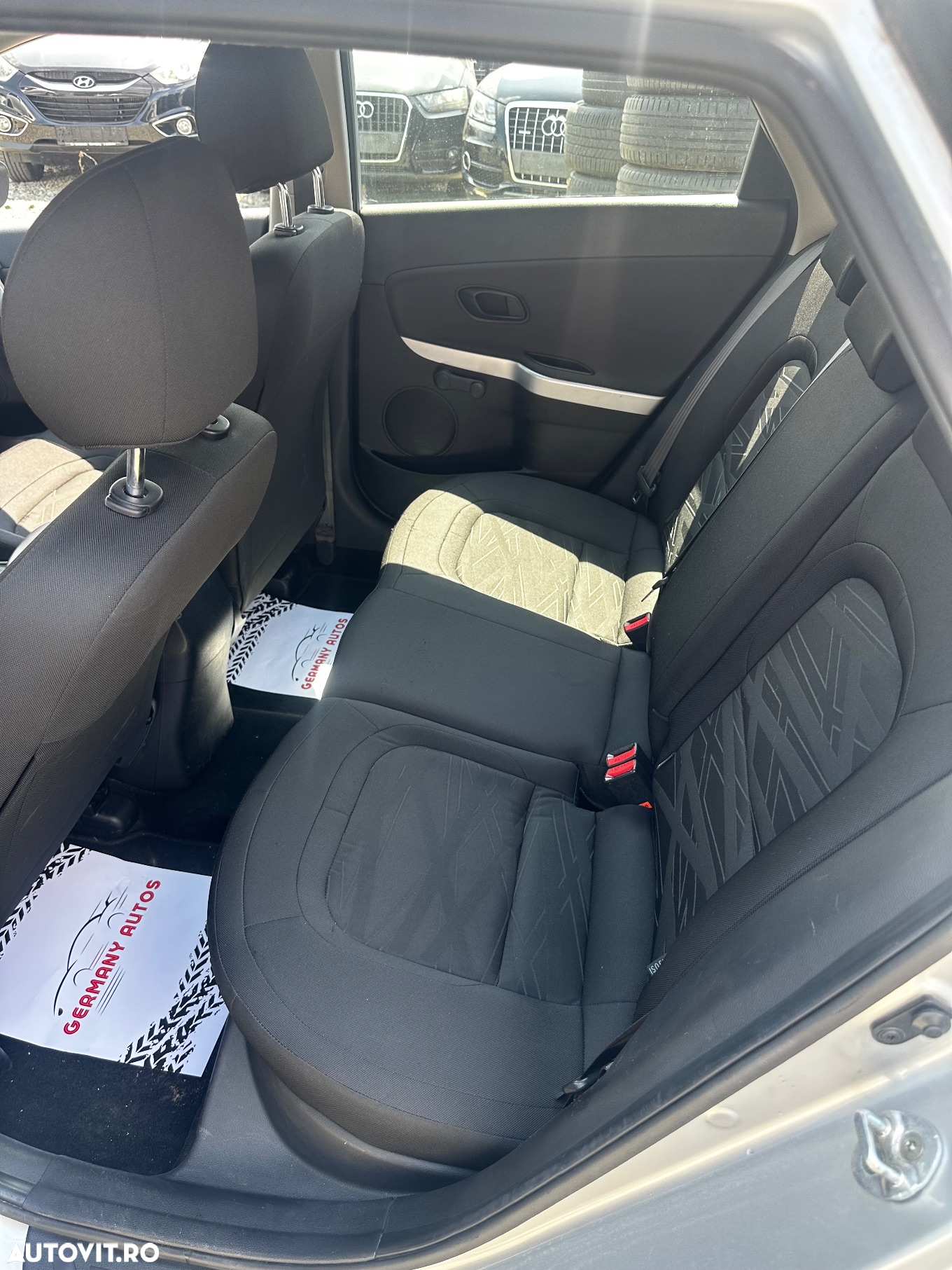 Kia Ceed - 12
