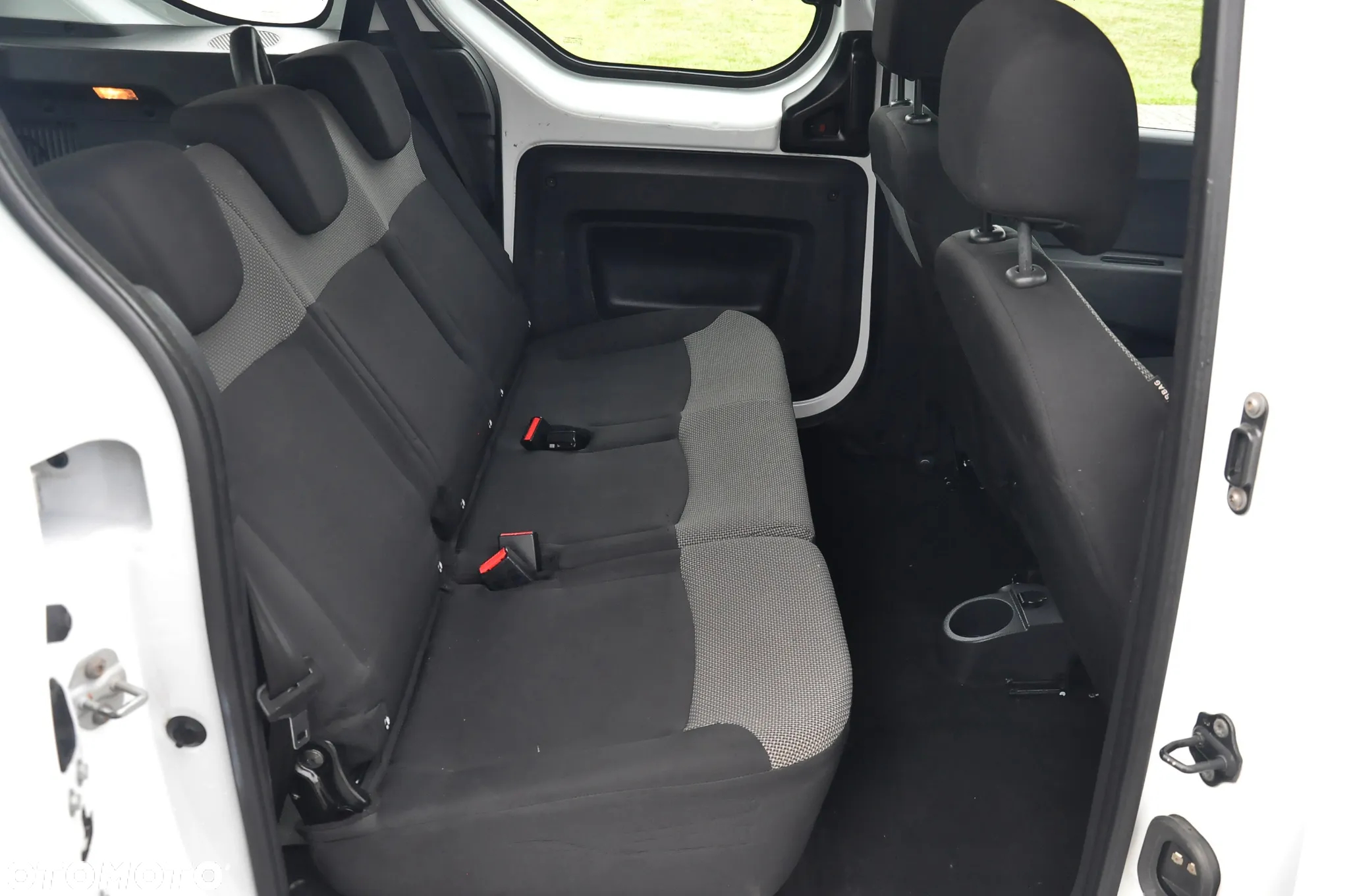 Dacia Dokker SCe 100 Ambiance - 34