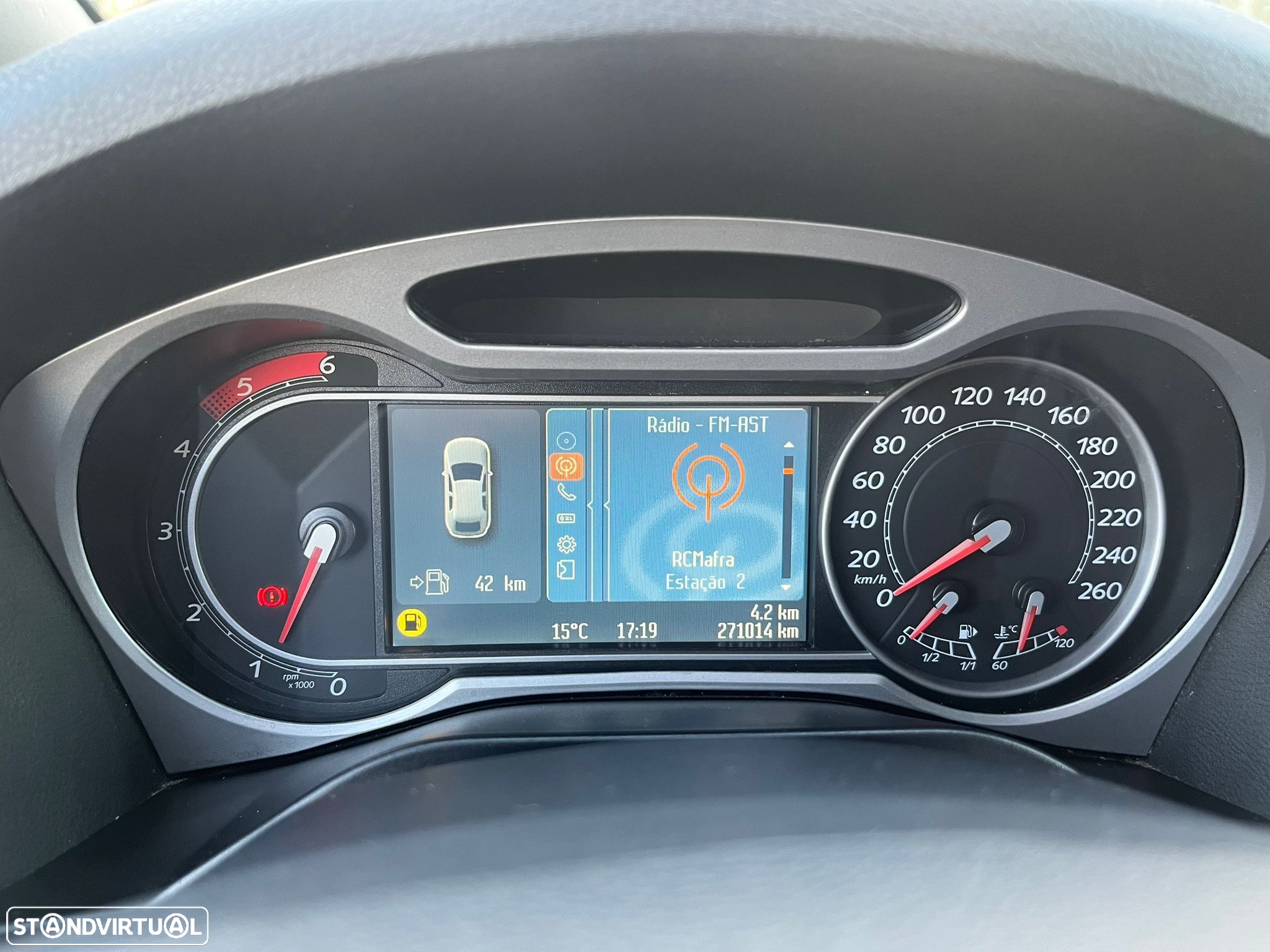 Ford S-Max 2.0 TDCi Titanium 7L - 19
