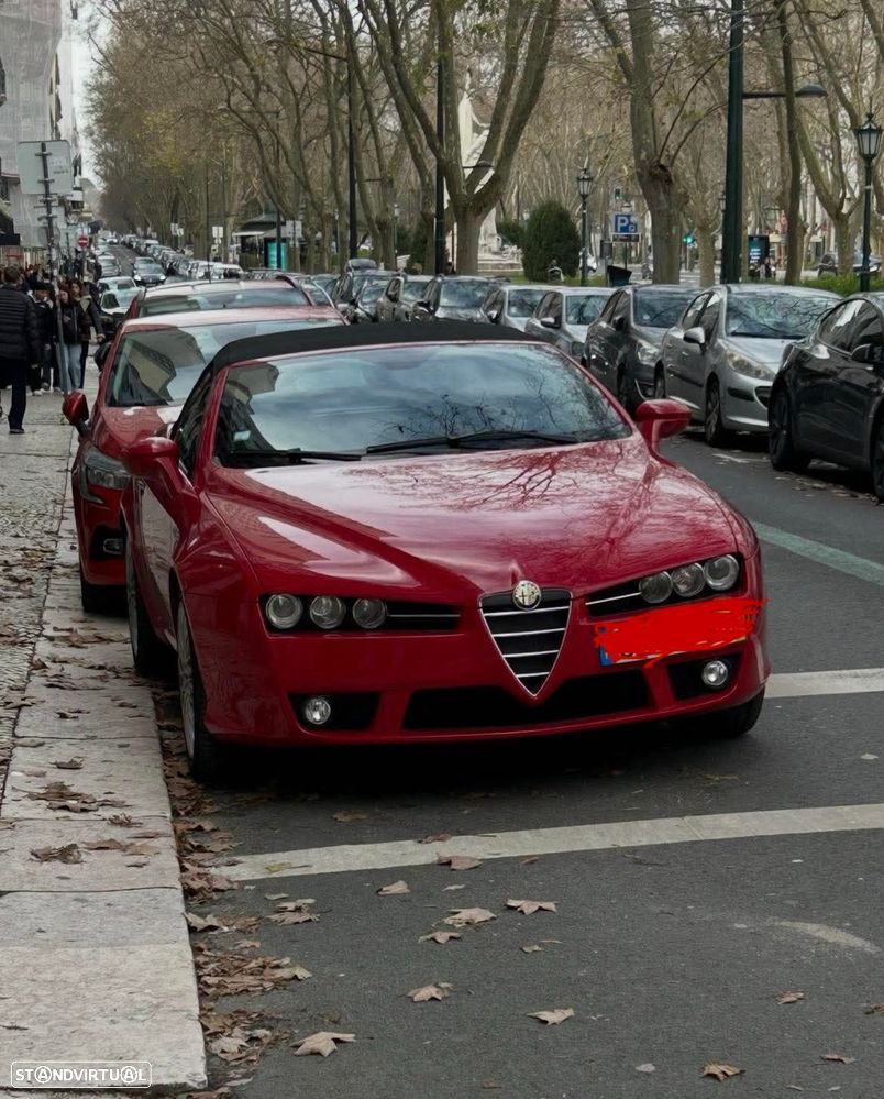 Alfa Romeo Spider 2.4 JTDM - 8