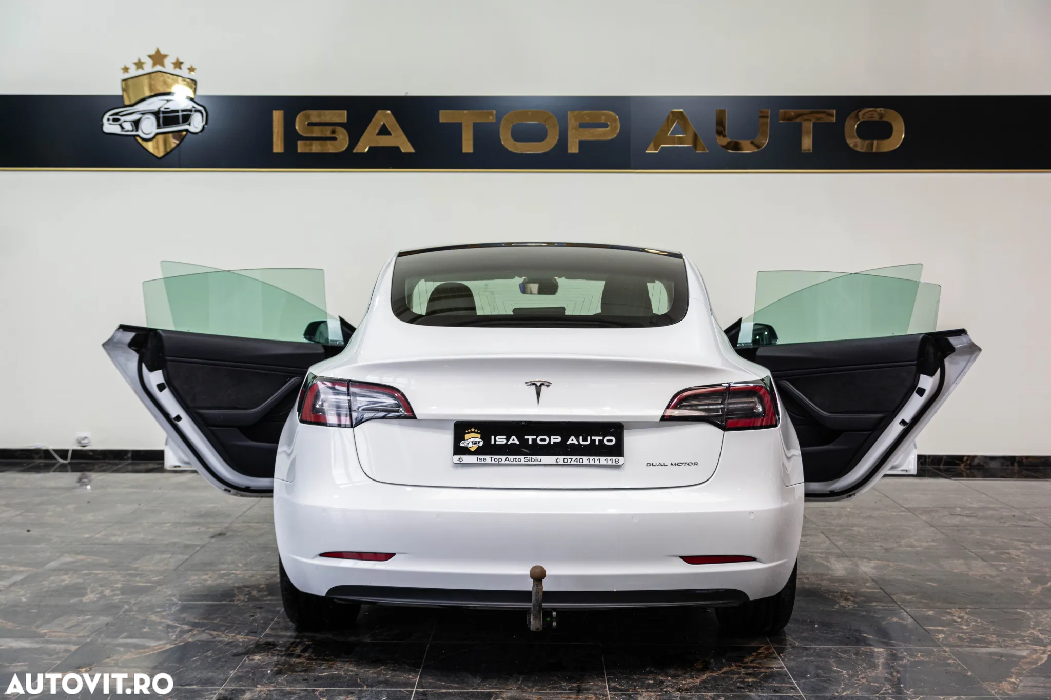 Tesla Model 3 Long Range - 33