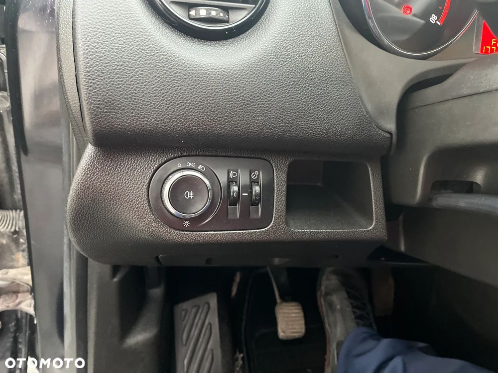 Opel Meriva 1.4 Essentia - 25