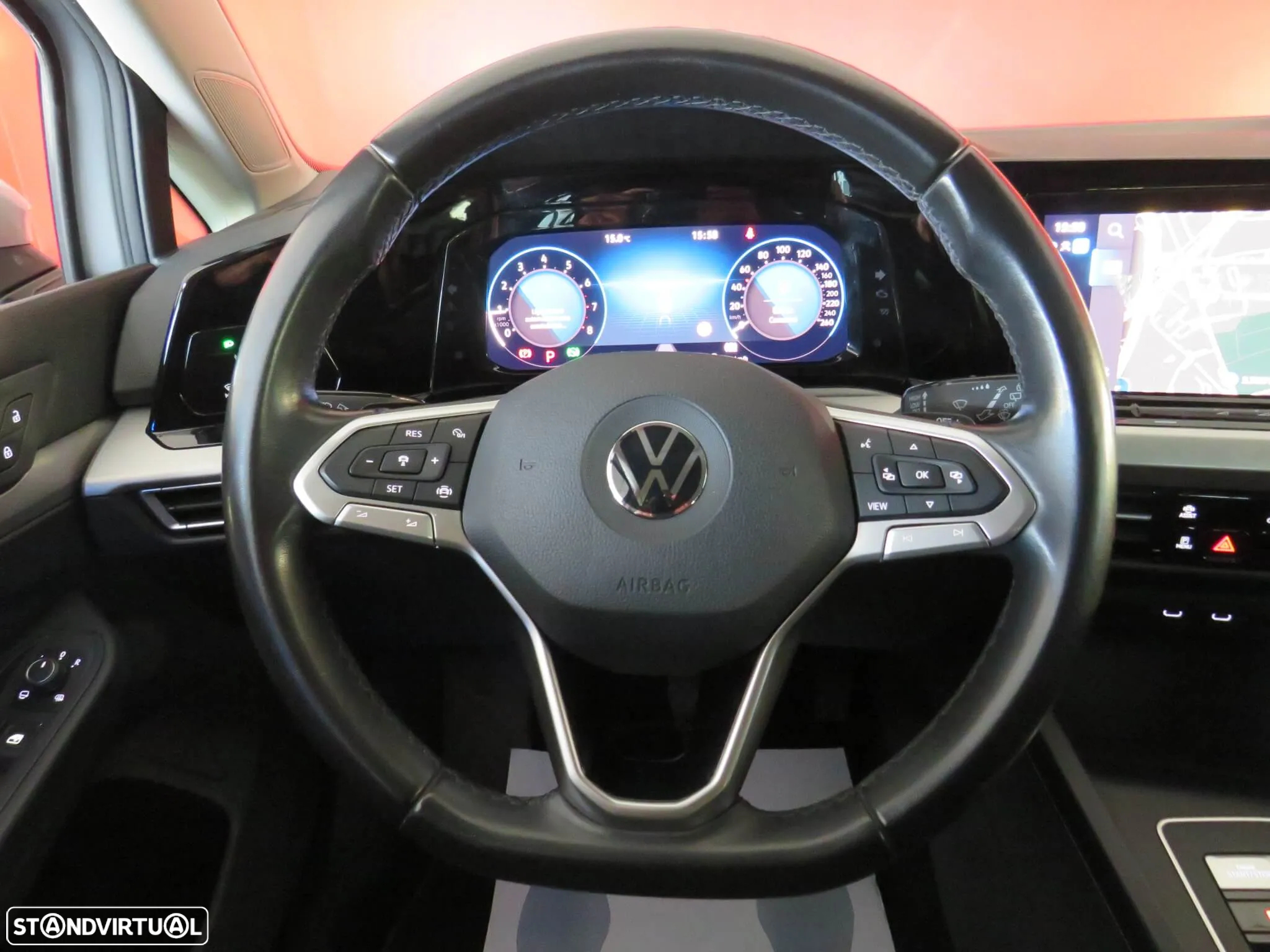 VW Golf 1.0 eTSI Life DSG - 15