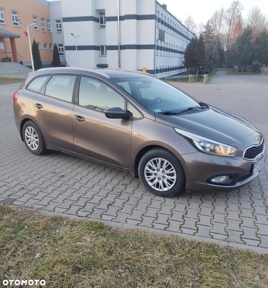 Kia Ceed 1.6 Crdi L Euro2012 - 1