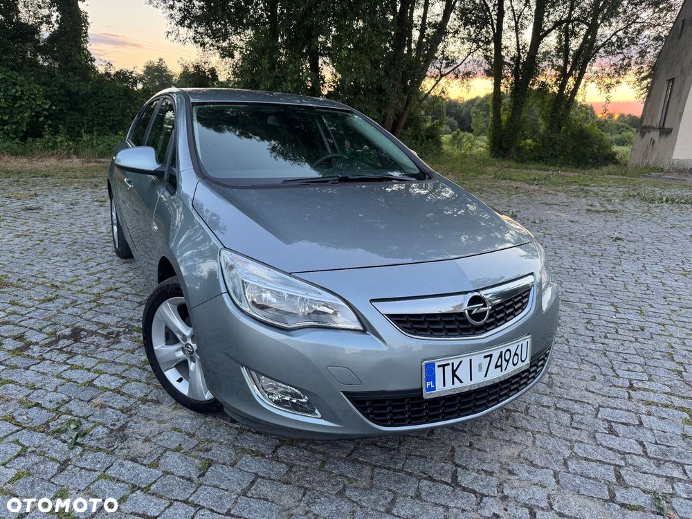 Opel Astra 1.6 Color Edition - 2
