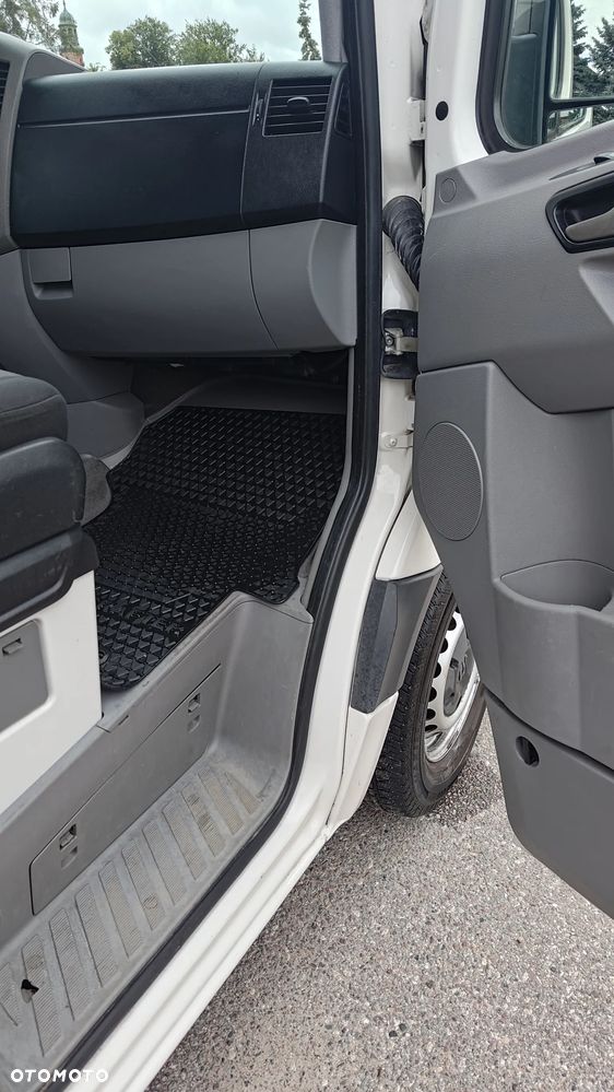 Volkswagen CRAFTER - 14