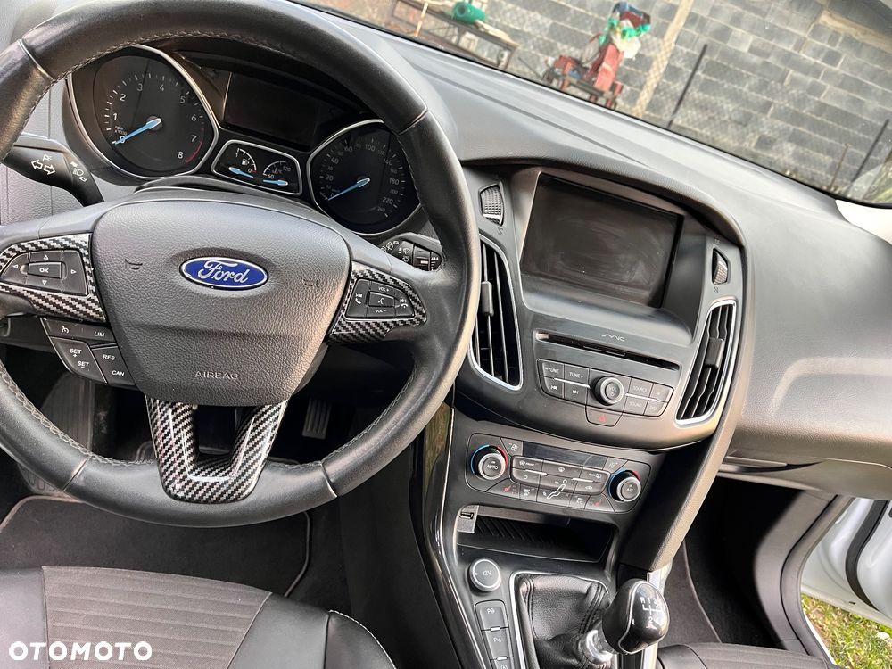Ford Focus 1.0 EcoBoost Titanium ASS - 16