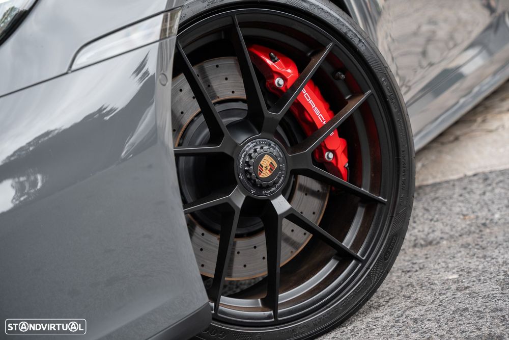 Porsche 911 (992) Carrera 4 GTS - 14