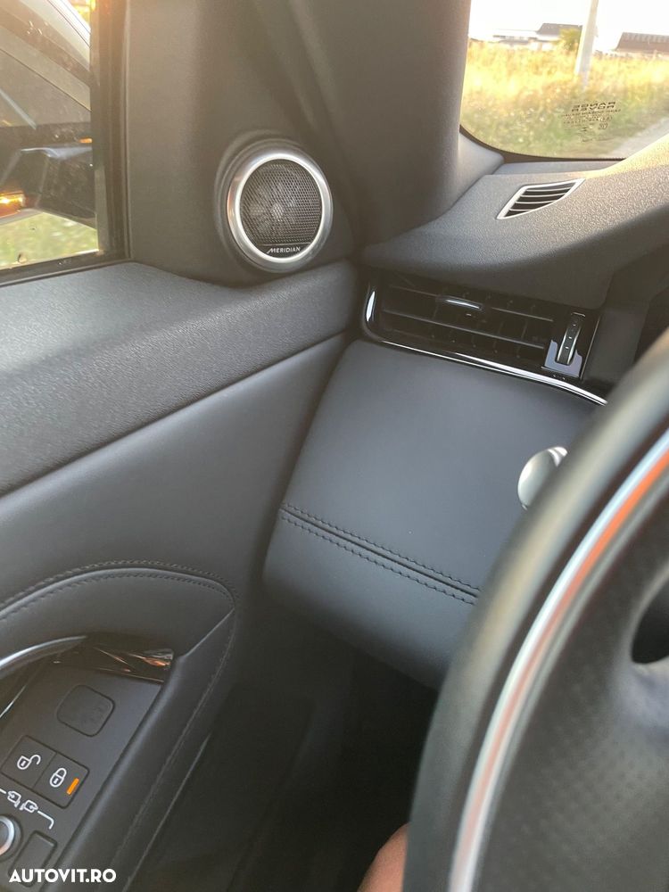 Land Rover Range Rover Evoque - 37