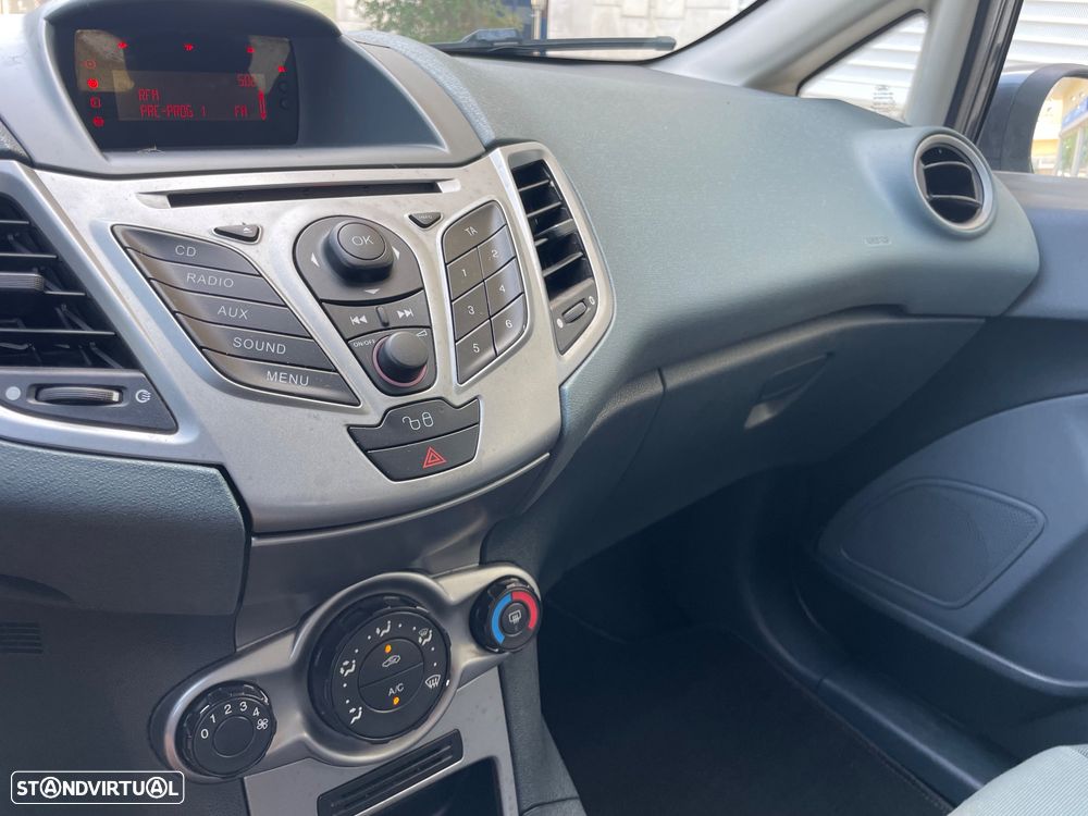 Ford Fiesta 1.25 Trend - 15