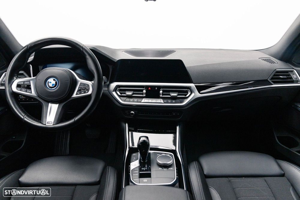 BMW 320 e Pack M Auto - 12