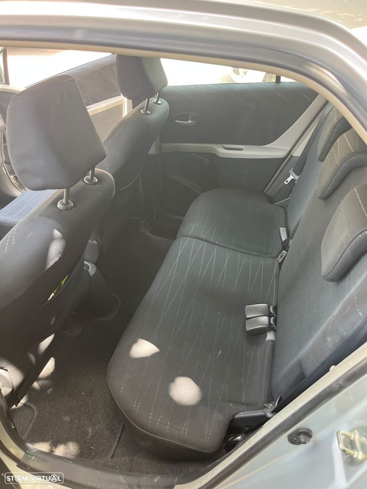 Toyota Yaris 1.3 VVT-i Cool - 5