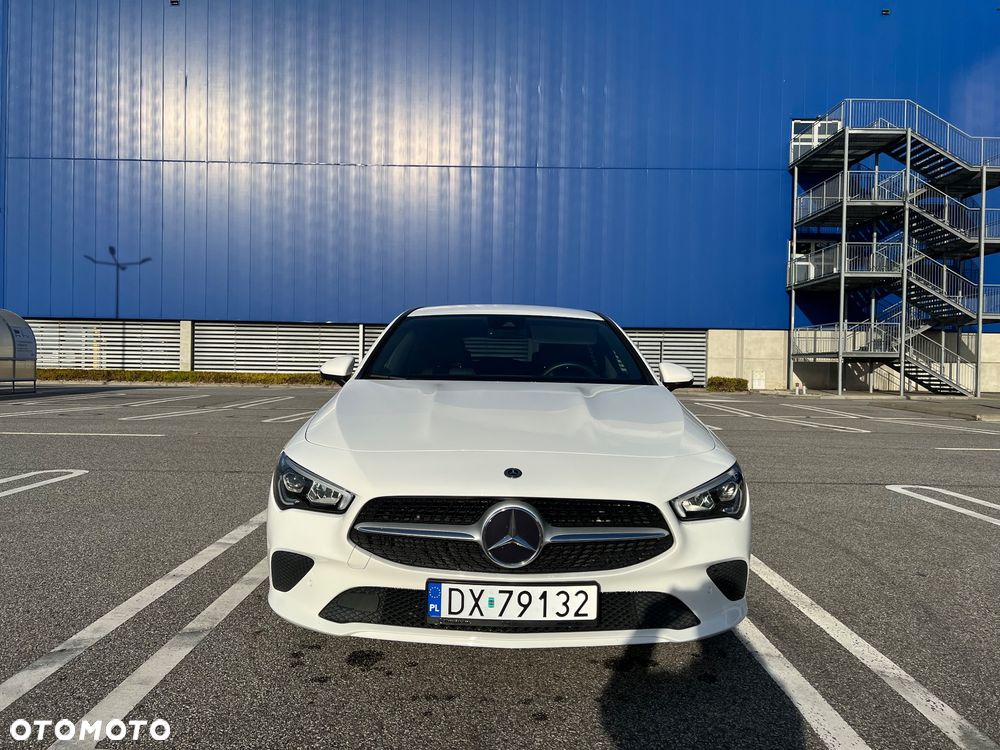 Mercedes-Benz CLA 180 Shooting Brake 7G-DCT - 10