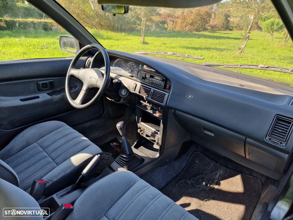 Toyota Corolla 1.3 Gold Line - 9