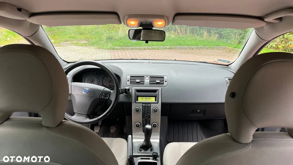Volvo S40 2.0D Kinetic - 33