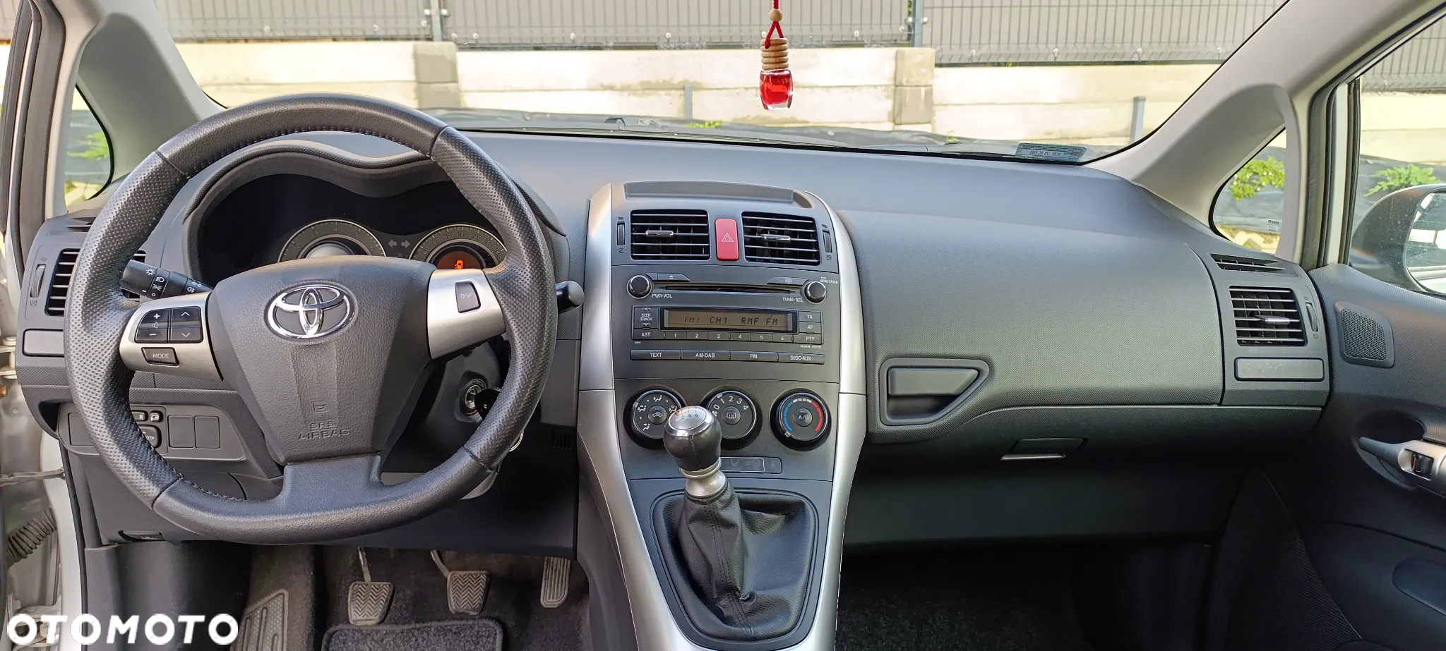 Toyota Auris 1.6 Active - 13