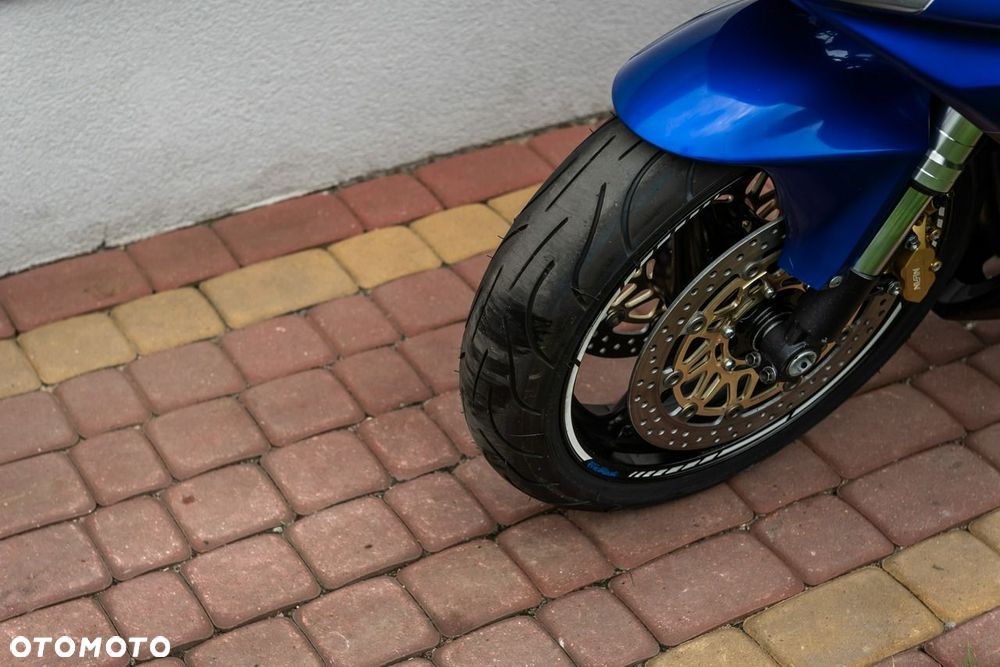 Honda CBR - 11
