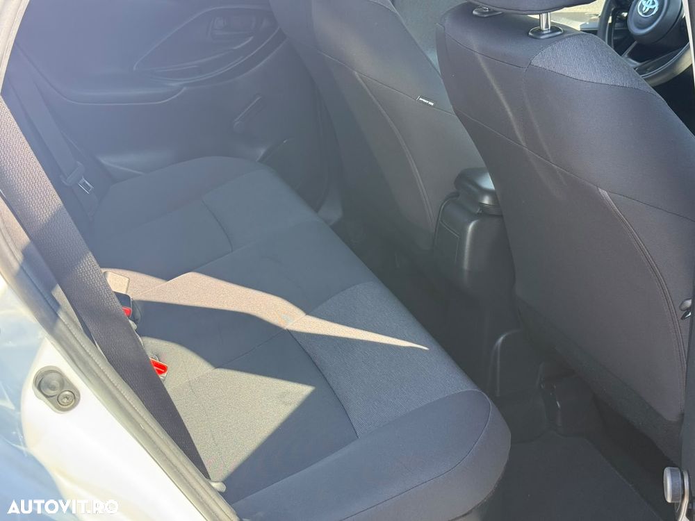 Toyota Yaris - 23