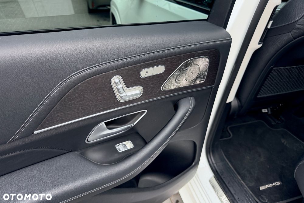 Mercedes-Benz GLS - 18