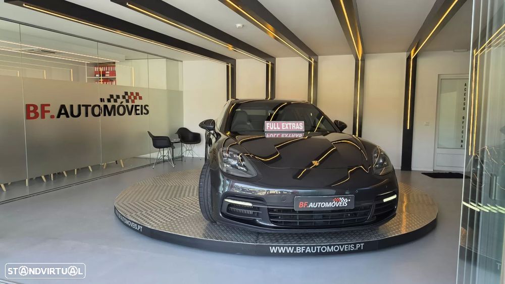 Porsche Panamera 4 S - 10