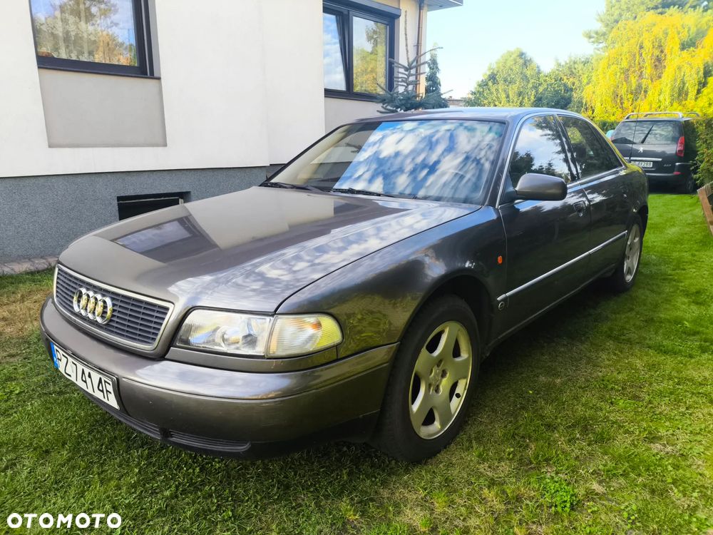Audi A8 - 1