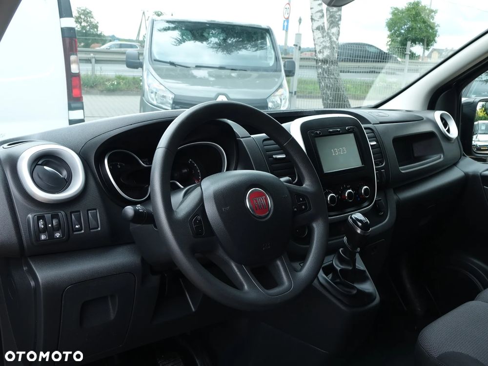 Renault Trafic L1H1 2.0 120KM 3-osobowy MAŁY PRZEBIEG - 10