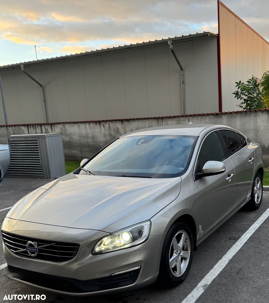 Volvo S60 D3 Momentum - 3