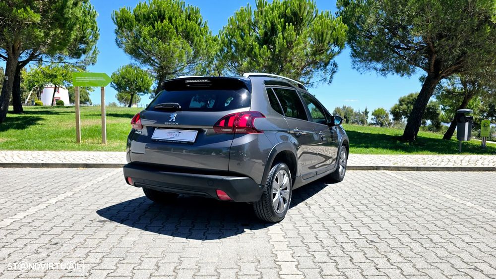 Peugeot 2008 1.5 BlueHDi Signature - 6