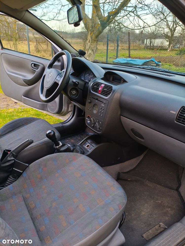 Opel Corsa - 11