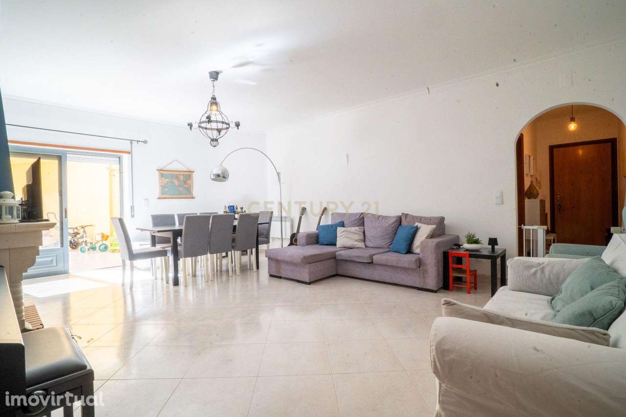 T3 com terraço e garagem - Grande imagem: 2/35