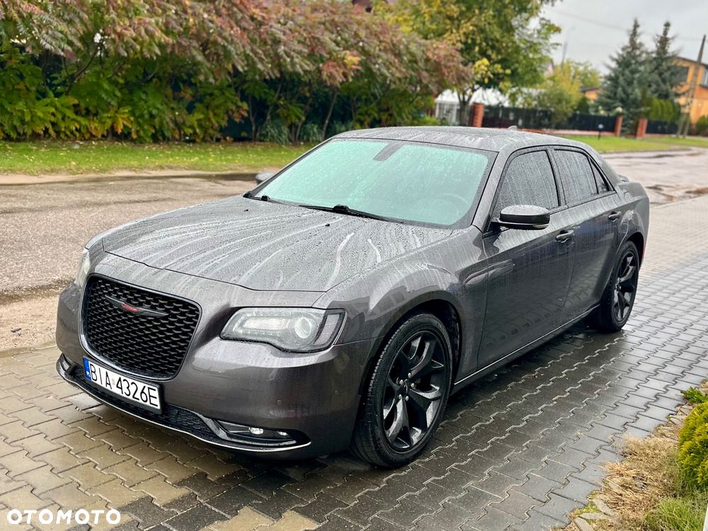 Chrysler 300s - 18