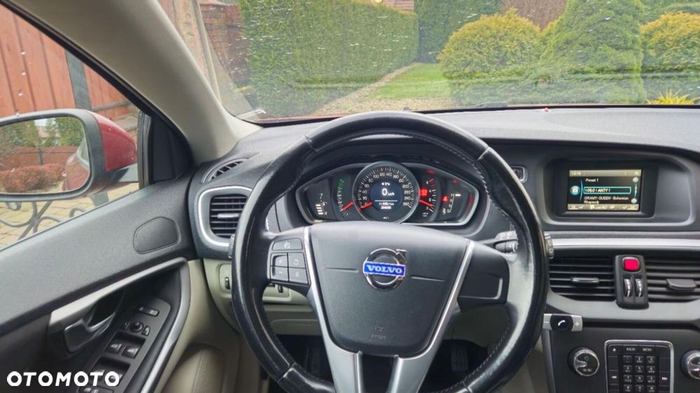 Volvo V40 D2 Kinetic - 14