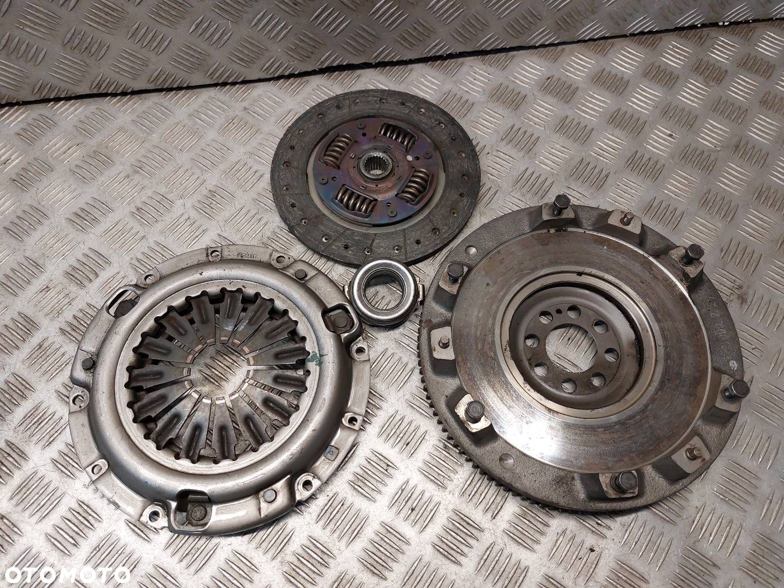 KOMPLETNE SPRZĘGŁO MAZDA 323F BJ 2.0 TD RF4F - 1